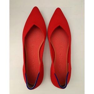 Rothys Flame Points size 7.